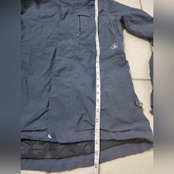 Volcom snowboard jacket - Picture 10 of 13